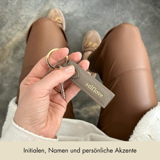 Keychain Classic Grained Leather | Warm Earth & Gold